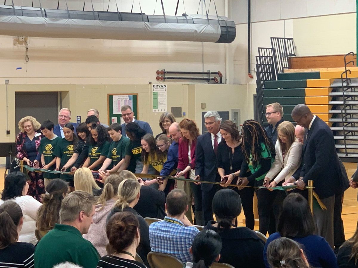 Bryan Middle School Ribbon Cutting