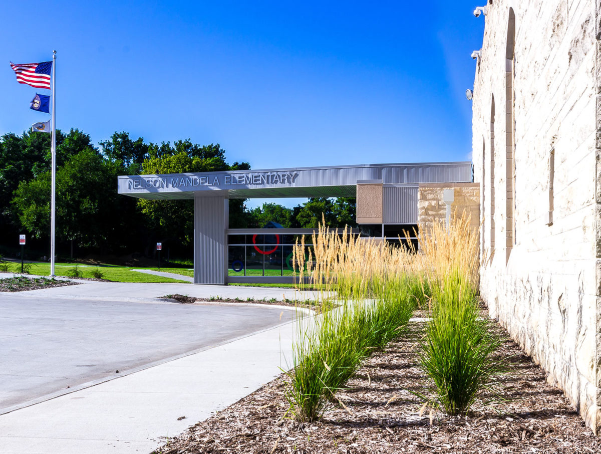 Nelson Mandela Elementary School - Entry