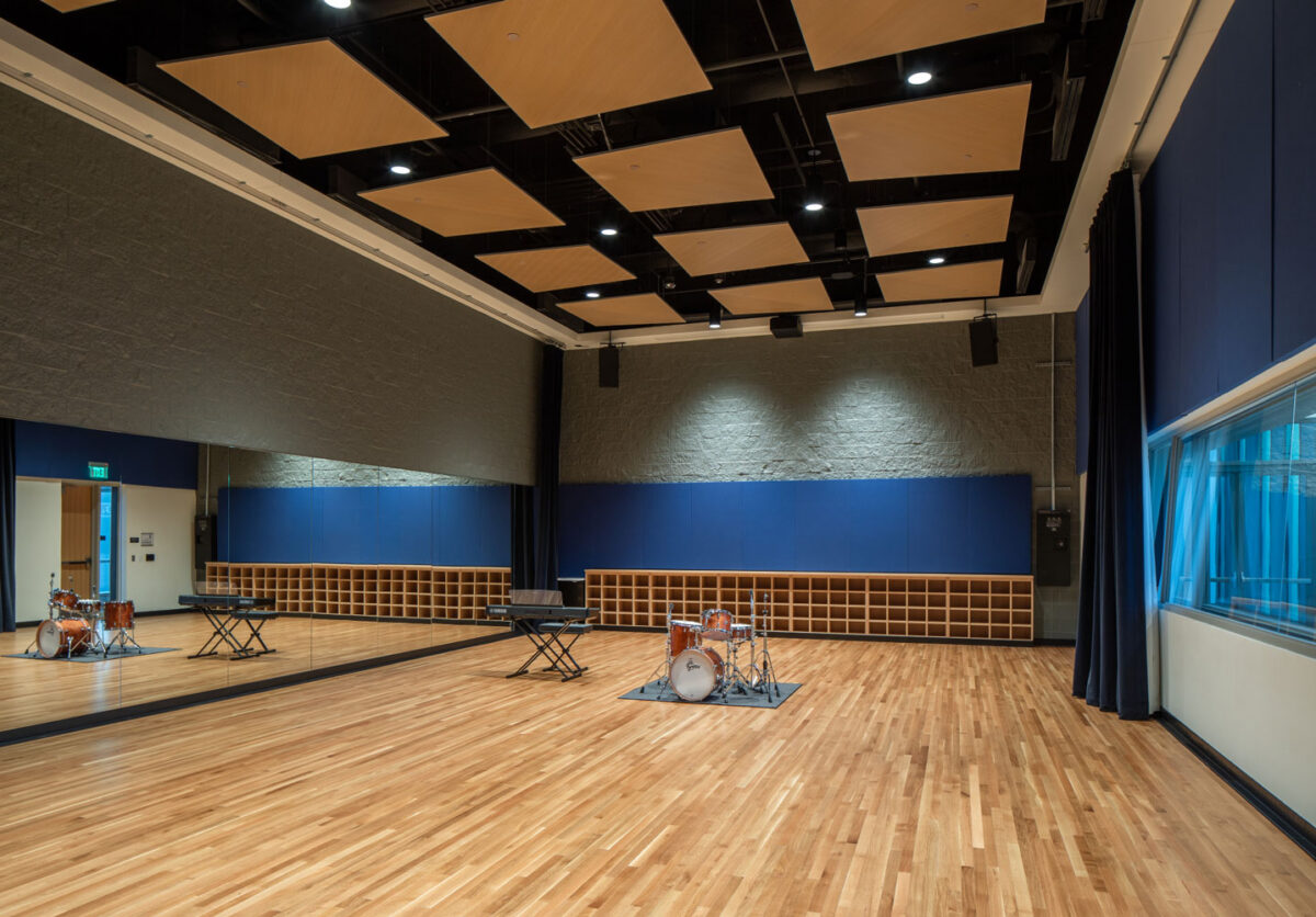Tenaska_Interiors_large-rehersal-room_2_web
