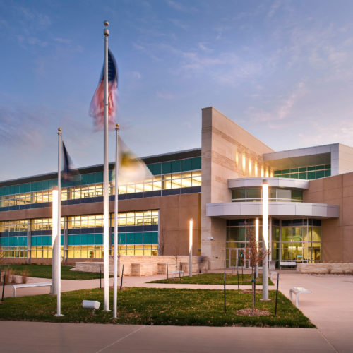 John Deere North American Sales and Marketing Headquarters - Holland ...