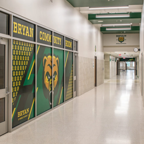 Omaha Public Schools - Bryan Middle School Renovation & Boys & Girls Club of the Midlands Addition Hallway