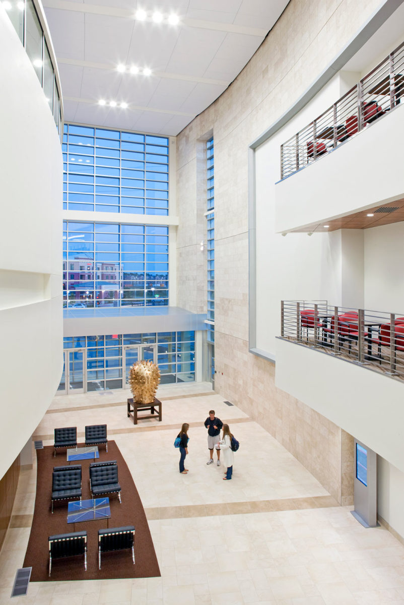 University of Nebraska at Omaha Mammel Hall College of Business Interior