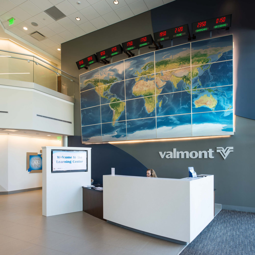 valmont center lobby monitors